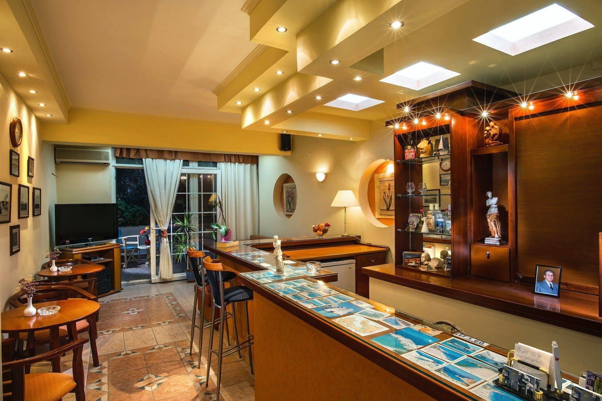 Hotel Dionysis Studios Αδάμας Εξωτερικό φωτογραφία