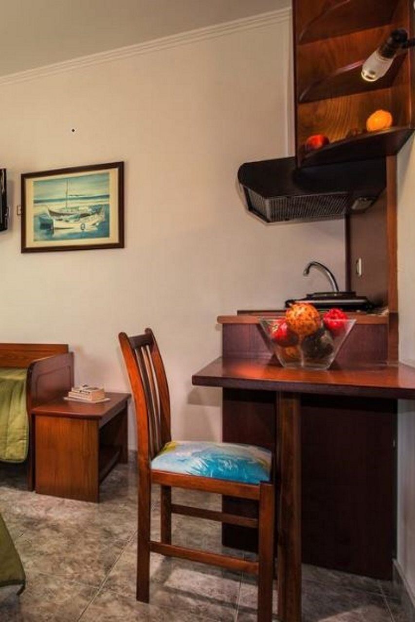 Hotel Dionysis Studios Αδάμας Εξωτερικό φωτογραφία